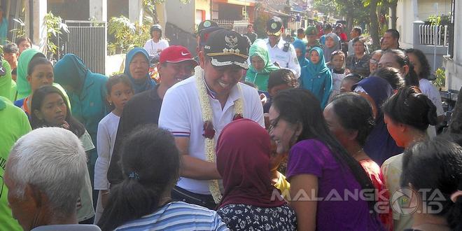 Wali Kota Malang H. Moch. Anton saat blusukan di Kelurahan Bunul