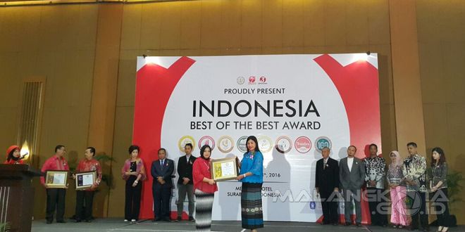 Kadisbudpar Raih Indonesia Smart and Innovator Leader Award 2016