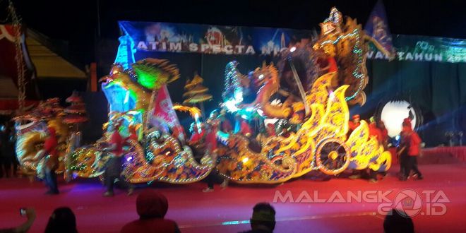 Duta kota Malang tampil memukau dan raih berbagai prestasi di ajang Jatim Specta Night Carnival 2016