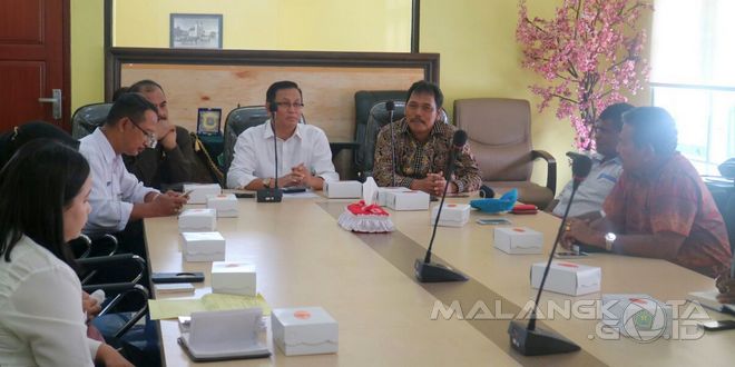 Asisten Administrasi Pembangunan Setda Kota Malang Ir. Budi Herwanto, MT menerima kunker dari kabupaten Sorong