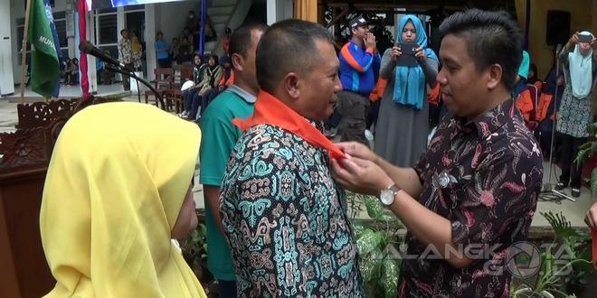 Staf Khusus Bidang Komunikasi Publik Mendikbud Nasrullah, M.Si melantik perwakilan dari empat sekolah yang memiliki tim tanggap bencana