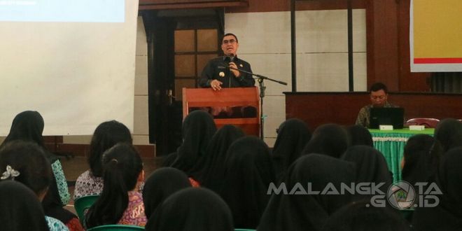 Walikota Malang H. Moch. Anton menyampaikan pentingnya nilai-nilai kebangsaan bagi pelajar