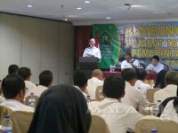 Wali Kota Malang H. Moch. Anton imbau pejabat tata usaha agar lebih teliti dan cermat dalam mengambil keputusan